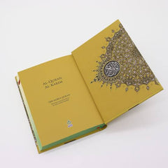 Maqdis Al-Quran Al Kareem Word by Word The Noble Quran Colour Coded Tajweed A4 Size (Gold)